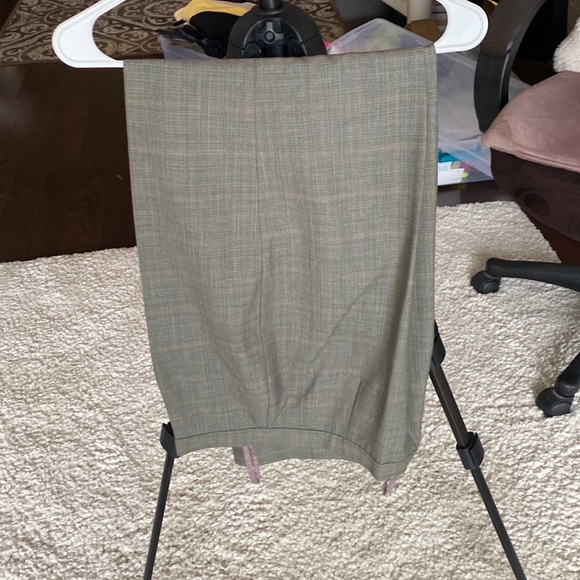 Ladies brand new Kasper size 10 pant suit very sharp and great fit straight leg - Picture 2 of 4